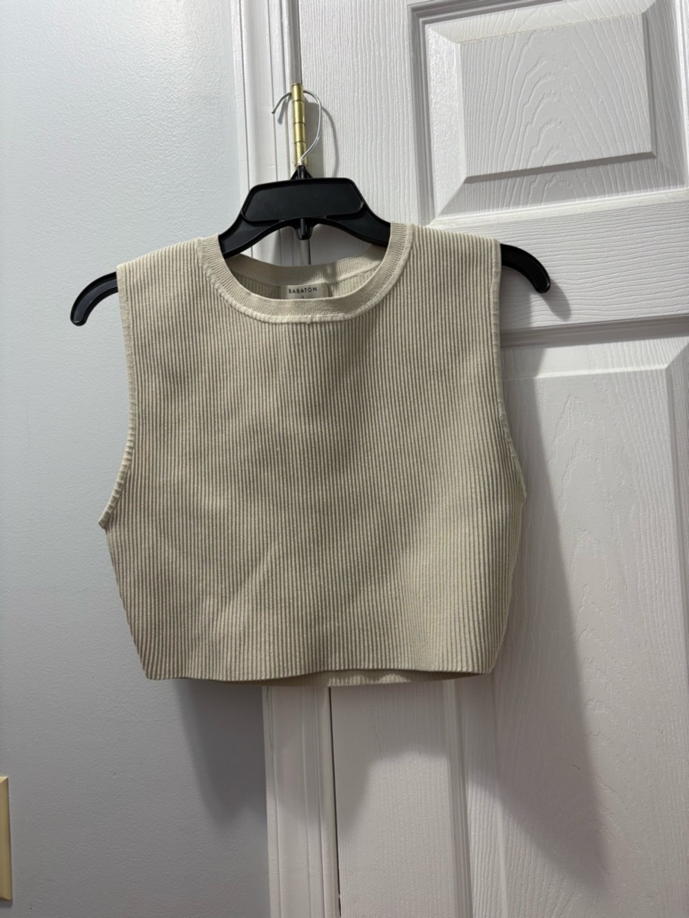 Babaton Aritzia Sculpt Knit Cropped Ribbed Tank Top Beige Size Large